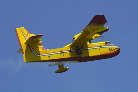 Gašenje požara kod Zambratije kod Umaga u Istarskoj županiji,
