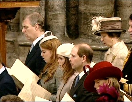 Princ Endrju, princ Endru, prince Andrew sa porodicom Princ Endrju, princ Endru, prince Andrew sa porodicom