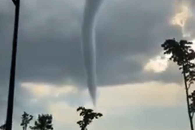 Tornado pijavica