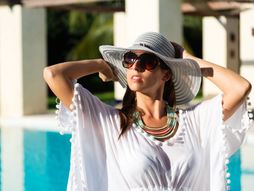 kaftan, haljina za plažu, devojka