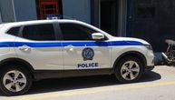 Brutalna likvidacija u Atini: Na muškarca u BMW-u ispaljeno 10 metaka, traga se za napadačem na motoru