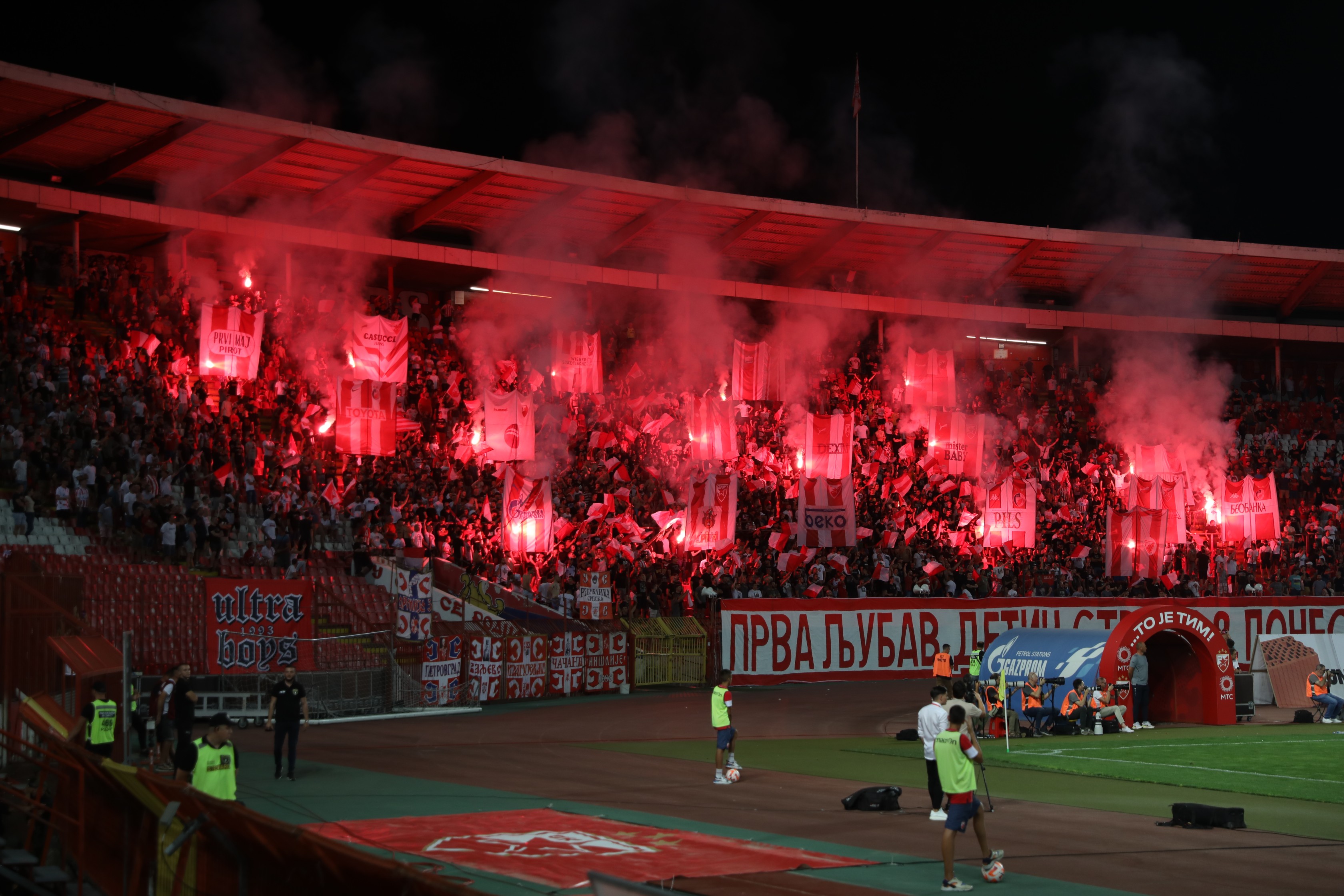 FK Crvena Zvezda Belgrad 6-0 FK Radnik Surdulica :: Highlights