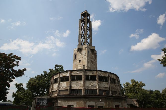 Staro Sajmište, Centralna Kula