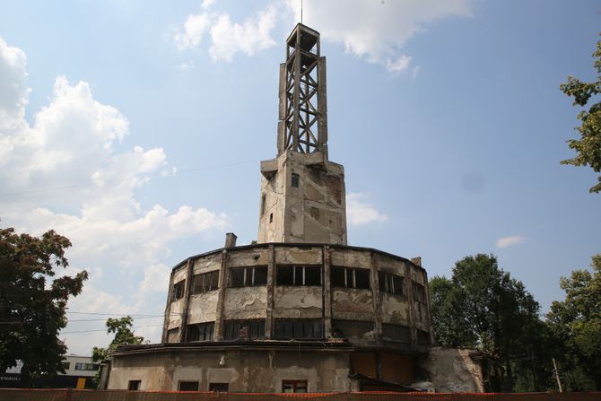 Staro Sajmište, Centralna Kula