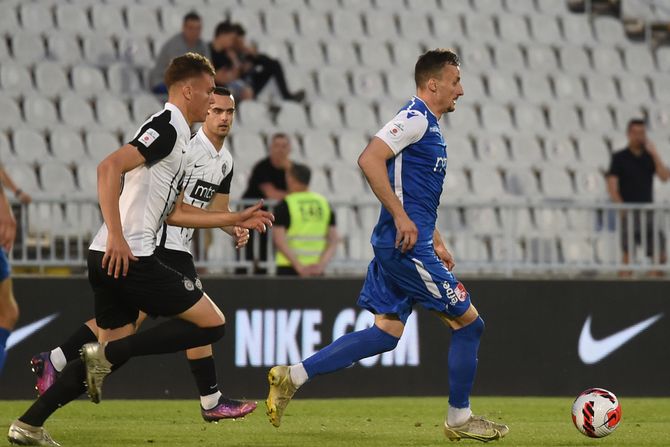 Bojan Mlađović Bojan Mlađović