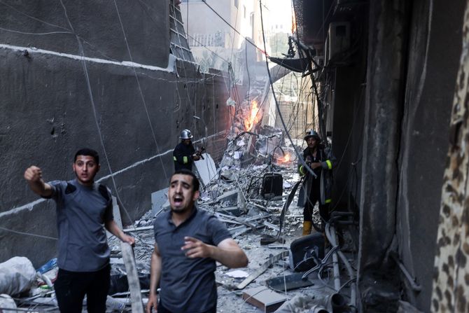Izrael napad Gaza Izraelska vojska gađala mete u Gazi Izrael napad Gaza Izraelska vojska gađala mete u Gazi