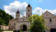"Posle 17 godina, u 41. godini sam ostala trudna": Veruje se da ovaj srpski manastir krije čudotvornu ikonu