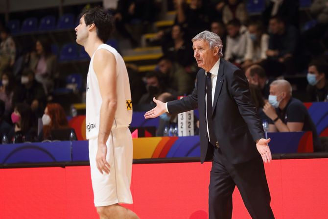 Svetislav Pešić, Miloš Teodosić Svetislav Pešić, Miloš Teodosić