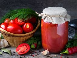 mleveni paradajz bez kuvanja, zimnica