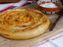 banica, pita sa sirom