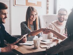 Mladi posao zaposlenje karijera