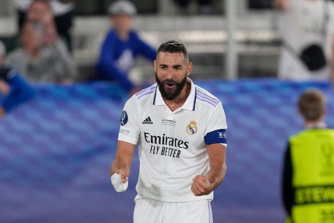 Karim Benzema FK Real Madrid - FK Ajntraht