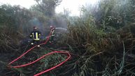 Drama kod Šapca: Vatra stigla do porodičnih kuća, komšije i vatrogasci sprečili tragediju