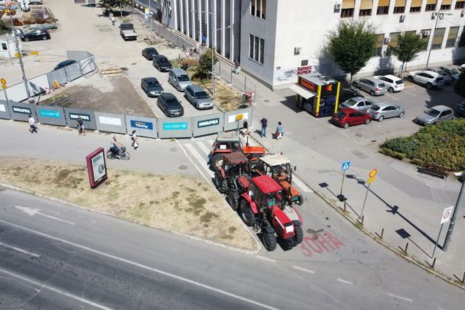 Koordinator blokada u Novom Sadu nagovestio pomak u pregovorima, poljoprivrednici blokirali i Sombor