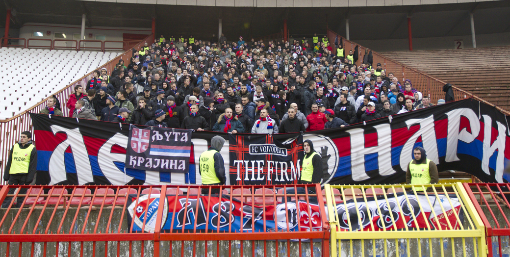 Derbi u "komšiluku" prekinut! Sudija poslao igrače u svlačionicu zbog skandiranja navijača Borca