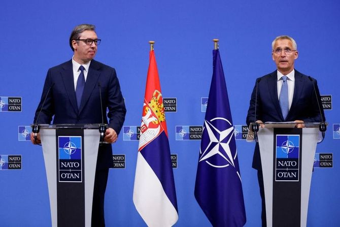 Aleksandar Vučić, Jens Stoltenberg