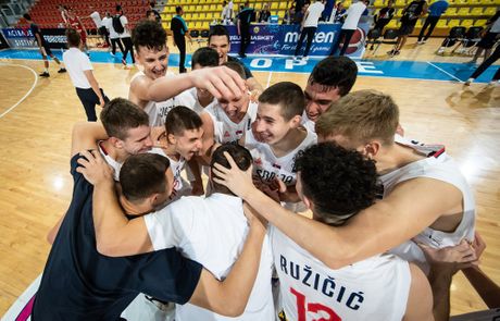 Mlada košarkaška reprezentacija Srbije