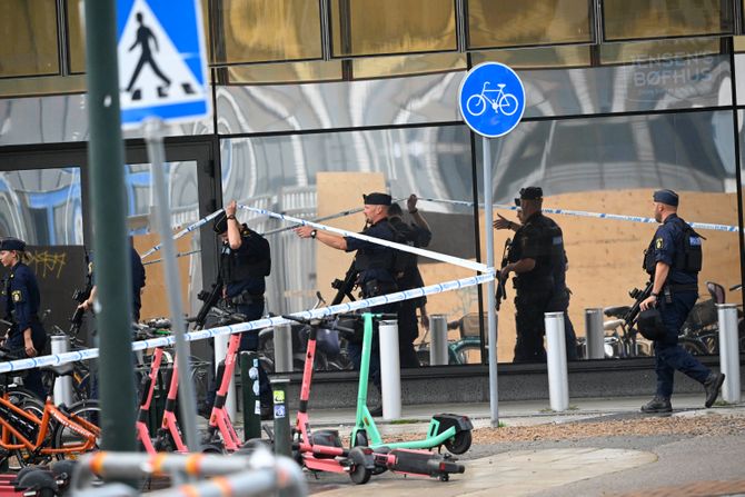 Švedska policija, Malme, napad u tržnom centru