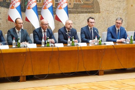 Aleksandar Vučić sastao se danas sa predstavnicima Srba sa Kosova i Metohije