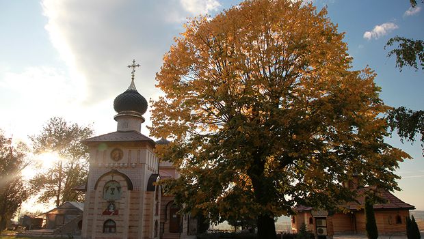 manastir Lešje