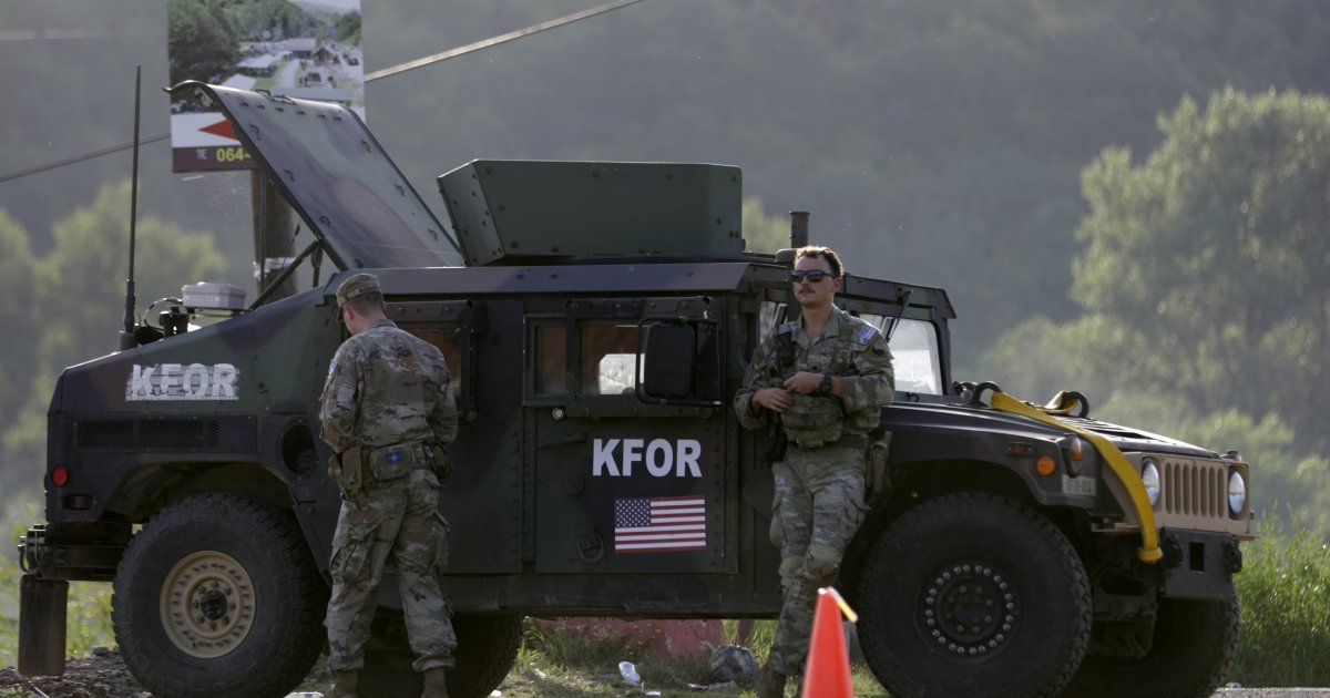 KFOR izveo obuku za suzbijanje nereda i kontrolu masa u kampu u Vučitrnu