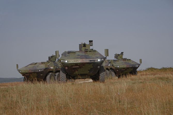 Ministar Stefanović, Lazar borbeno oružje Ministar Stefanović, Lazar borbeno oružje