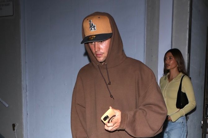 Džastin Hejli Biber Justin Hailey Bieber Džastin Hejli Biber Justin Hailey Bieber