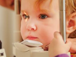 očni lekar, očni pregled, dete