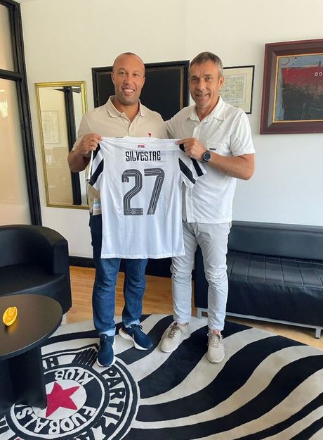 Mikael Silvestre Mikael Silvestre