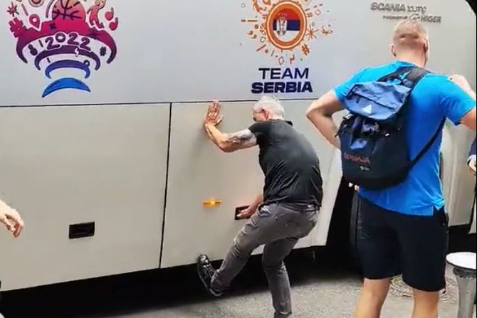 Košarkaška reprezentacija Srbije, Evrobasket, autobus