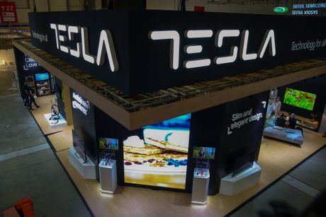 IFA, sajam tehnike u Berlinu, Tesla štand