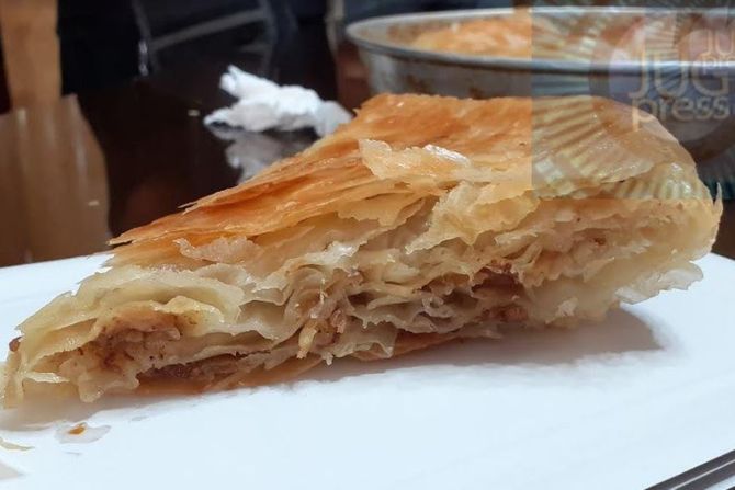 Samo je burek- burek, sve ostalo su pite