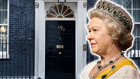 Britanija Kraljica Elizabeta Premijer Rezidencija Dauning Strit 10