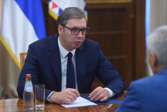 Aleksandar Vučić, Aleksandar Bocan Harčenko