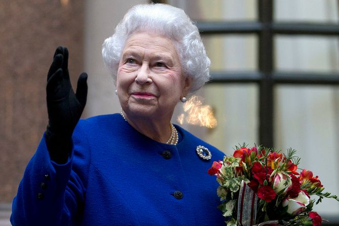 Kraljica Elizabeta II Kraljica Elizabeta II