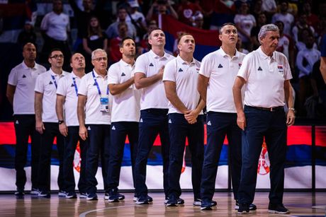 Nikola Jokić, Aron Gordon, košarka Srbija - Poljska