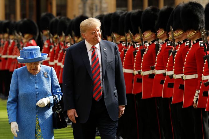 Kraljica Elizabeta, Donald Tramp Kraljica Elizabeta, Donald Tramp
