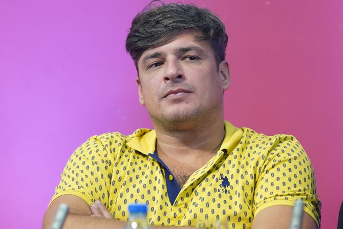 Film Ala je lep ovaj svet Film Ala je lep ovaj svet