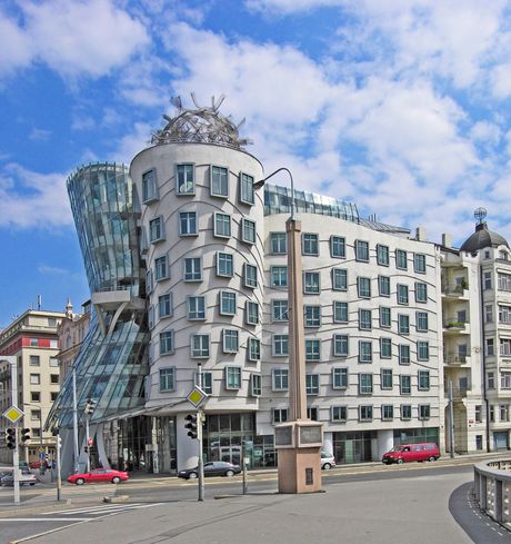 prag kuća koja pleše prag kuća koja pleše