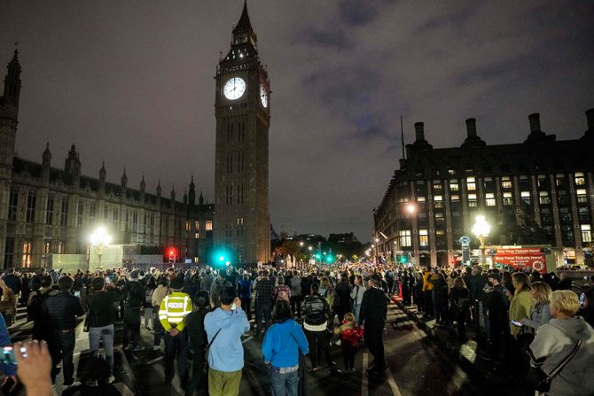 Big Ben, London, minut ćutanja, kraljica Elizabeta