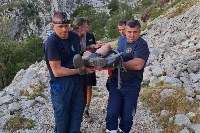 Crna gora, Subra, Dvoje nemačkih državljana spaseno na Subri Crna gora, Subra, Dvoje nemačkih državljana spaseno na Subri