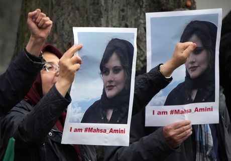 Iran Teheran protest Mahsa Amini