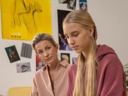 Studenti, studije, student, majka i ćerka