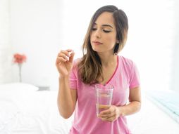 Lek, pilula, kontracepcija, žena