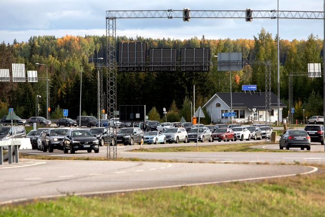 Granica Rusija Finska gužva kolone