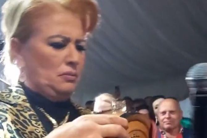 Ćana na svadbi Ćana na svadbi