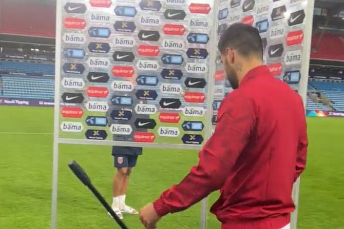 Aleksandar Mitrović Aleksandar Mitrović