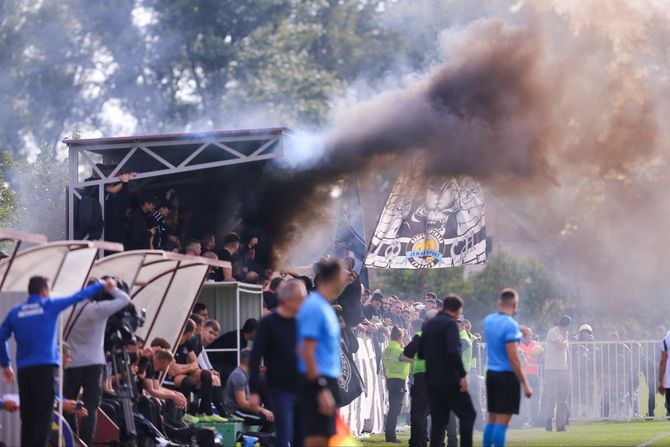 FK Partizan, Grobari, navijači, FK Radnički Sremska Mitrovica