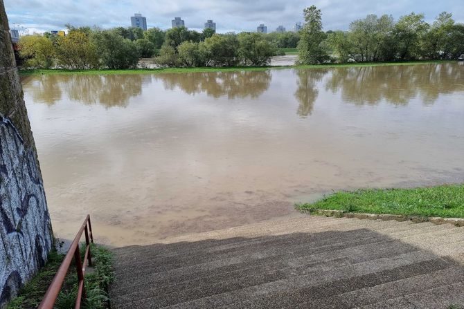 Izlila se reka Sava u Zagrebu