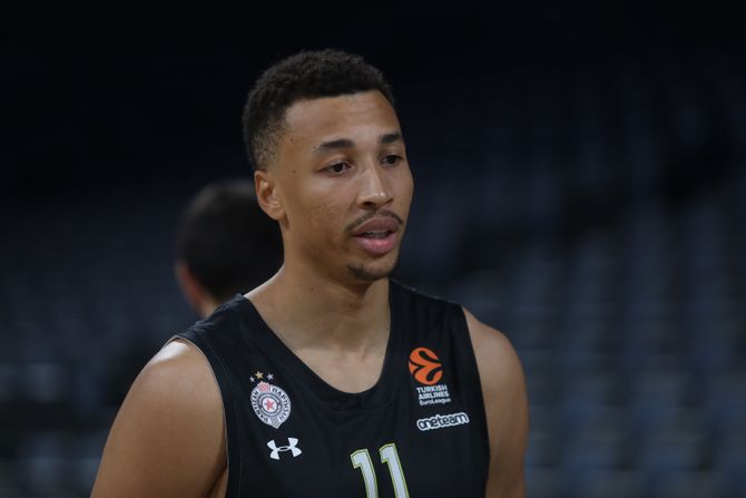 KK Partizan, Media Day, Dante Exum